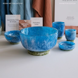 Bol décoratif en résine artisanale de qualité supérieure, bleu océan et vert citron, pour servir des fruits, des salades, des collations, des desserts, des bonbons, des noix. - Product Image 2