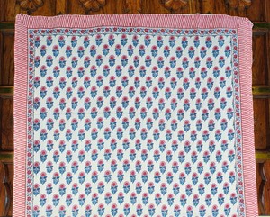 Écharpes multifonctions pour femmes 100 % coton, légères, durables, respirantes, séchage rapide, longues, motif floral mini dessiné à la main - Product Image 1