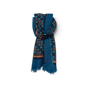 Châle d'hiver à motif floral de qualité supérieure, idéal pour la mode par temps froid et l'usage en extérieur, au meilleur prix par Exporter Shawl - Product Image 3