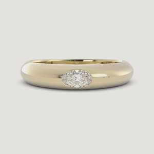 Anillo de Boda de Oro Sólido 10k 14k 18k con Diamantes Cultivados en Laboratorio de Corte Oval de 0.33ct VS+ y Diseño Apilable de Lujo Estilo Gitano (East West) - Product Image 1
