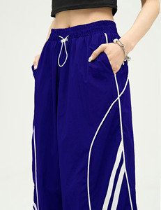 Pantalon cargo ample élégant et personnalisé pour femme, en polyester, coupe décontractée, avec cordon de serrage, idéal pour les occasions formelles - Product Image 4