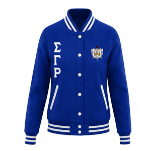 Veste universitaire bleu roi avec lettres grecques blanches, bordures côtelées, écusson brodé, boutons-pression, style baseball universitaire - Product Image 1