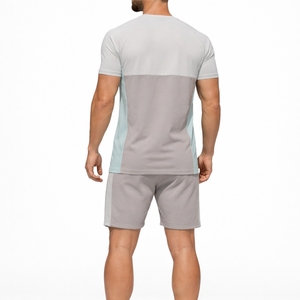 Ensemble t-shirt et short contrastés pour homme, tenue décontractée deux pièces pour l'été, ensemble confortable pour la gym, style moderne pour homme - Product Image 2