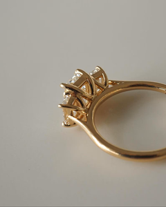 Bague de fiançailles solitaire en or massif 14 carats avec moissanite taille émeraude de luxe, 4 carats, bijoux fins minimalistes, vente en gros - Product Image 5