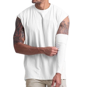Débardeur de sport personnalisé pour homme, respirant, en coton et élasthanne, col en V, coupe ajustée, sans manches, pour l'entraînement et la course à pied - Product Image 1
