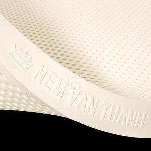 Cubrecolchón de Látex Natural Hipoalergénico y Refrescante, Tamaño Queen, Blanco, 5 cm de Grosor, con Funda de Tela, Estilo Tradicional de Hotel Vietnamita - Product Image 3