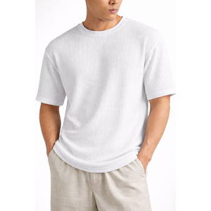 เสื้อยืดแขนสั้นทรงโอเวอร์ไซส์ผ้าวาฟเฟิลคุณภาพสูง OEM สำหรับทุกเพศ สีพื้นเรียบ สามารถสั่งทำได้ - Product Image 3