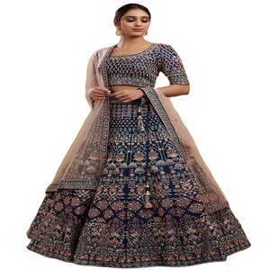 Trajes Tradicionales Indios de Lino y Seda para Mujer, con Pedrería, de Diseño Premium, para Fiestas, de Kanya Fancy Garments, Última Moda para este Eid - Product Image 1