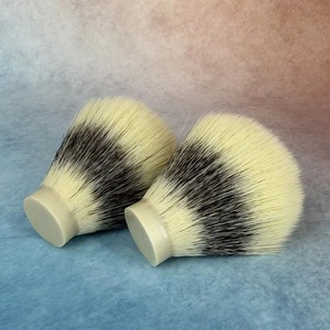 Brosse à barbe artisanale 2026 en fibres synthétiques, pour le rasage quotidien et le nettoyage de la barbe - Product Image 3