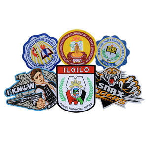 Patchs en chenille personnalisés de grande qualité, brodés, avec support thermocollant pour vêtements - Product Image 3