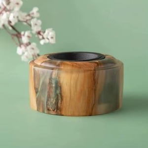 Brûleur d'encens en bois artisanal avec finition en résine à grain de bois naturel et insert en résine, support rond décoratif pour Bakhoor - Product Image 6