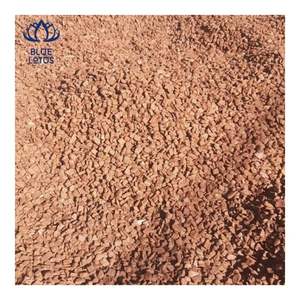 Paillis de Corteau de Pin de Qualité Supérieure, Copeaux de Corteau de Pin Transformés pour la Protection des Surfaces de Sol et la Stabilité de la Température de la Zone Racinaire - Product Image 1