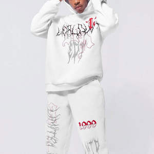 Conjunto deportivo de dos piezas para hombre, sudadera con capucha y pantalones jogger con estampado gráfico blanco, estilo casual y urbano. - Product Image 3