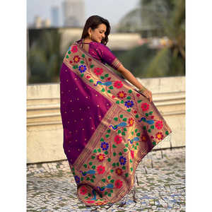 Sari Étnico Tejido con Hilo Zari de Seda Paithani con Borde Grande de Elite Weaves, Color Vino, para Mujer, 650 g - Product Image 4