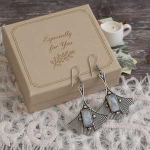 Boucles d'oreilles en argent avec pierre de lune arc-en-ciel, boucles d'oreilles pendantes Art Déco en pierre de lune, bijoux bohèmes en argent sterling 925, cadeau - Product Image 2