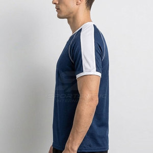 เสื้อยิมสมัยใหม่ ออกแบบสำหรับผู้ที่รักการออกกำลังกาย ด้วยโครงสร้างน้ำหนักเบาและสวมใส่สบายขณะฝึกซ้อม - Product Image 5
