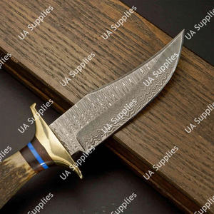 Cuchillo Profesional UA Supplies DIY Multifuncional de Acero de Damasco para Caza y Camping al Aire Libre con Mango Ergonómico de Cuerno de Ciervo y Punta Caída - Product Image 4