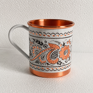 Taza de Cobre Puro Hecha a Mano con Diseño Floral de Esmalte Blanco, 350 ml, Taza Ayurvédica para Agua, Café o Té, Taza de Regalo Vintage Hecha a Mano - Product Image 2