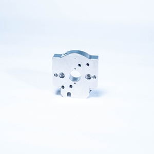 Service de fabrication par usinage CNC de haute précision en aluminium pour pièces de machines industrielles personnalisées en Thaïlande - Product Image 5