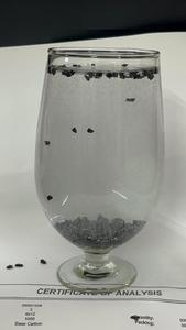 Charbon actif noir brillant en granulés irréguliers, morceaux de charbon en vrac pour la récupération de l'or et la purification de l'eau GEEWIN - Product Image 2