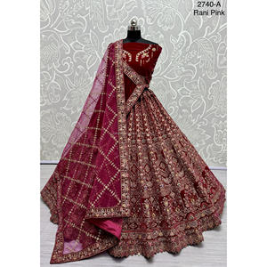 Collections de velours de vêtements de mariée indiens pour la mariée avec le travail de Zarkhan par Fabzone - Product Image 3