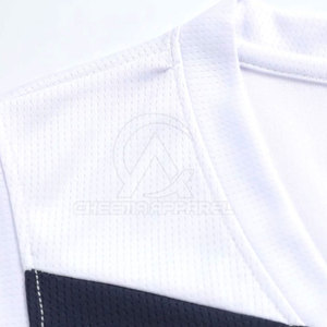 Uniforme de basket-ball fabriqué au Pakistan avec logo, numéro et nom personnalisés, disponible en différentes couleurs et tailles pour les équipes - Product Image 4