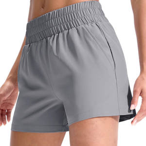 Shorts de sport premium pour femmes, tissu extensible, pour entraînement, exercice et vêtements de sport. - Product Image 1