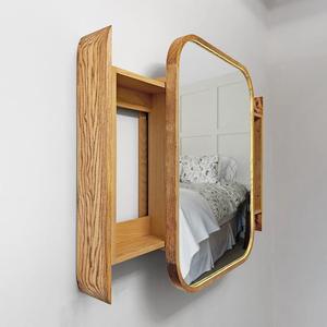 Espejo de Pared Moderno de Mediados de Siglo con Forma de Pastilla y Madera Curvada - Product Image 5