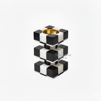 Brûleur d'encens décoratif en marbre de qualité supérieure avec un design architectural carré superposé en orange et blanc pour des intérieurs élégants