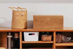 กล่องเก็บของไม้กระถินขนาดใหญ่พร้อมฝาปิดแบบมีบานพับและกุญแจล็อค กล่องเก็บของที่ระลึกคุณภาพพรีเมียมสำหรับจัดเก็บเครื่องประดับ - Product Image 3