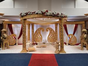 Mandap de Boda Profesional Moderno Dorado del Sur de la India, Diseño Ligero de Fibra de Vidrio para Bodas Tamilas Hindúes - Product Image 4