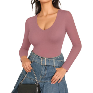 Nouveauté 2026 Combinaison une pièce rouge pour femme, à manches courtes, col en V, sans couture, extensible, coupe ajustée, Vêtements pour femme personnalisés OEM ODM - Product Image 6