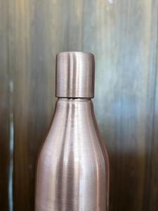 Bouteilles en cuivre simples, idéales pour les bureaux, les voyages, les écoles, bouteille d'eau en cuivre pur durable et pour usage quotidien, vente en gros depuis l'Inde - Product Image 5