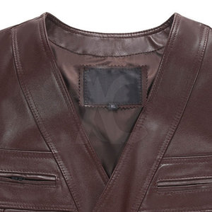 Chaleco de cuero para hombre, material de primera calidad, diseñado para atuendos casuales, looks elegantes y para usar en la temporada de invierno. - Product Image 3