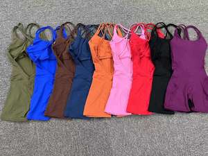 Combinaison de yoga sans dos à bretelles croisées taille haute, couleur unie, tenue d'entraînement une pièce - Product Image 3