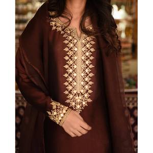 Magnifique ensemble de costume en satin marron pour femme avec broderie Zari, tenue de soirée, taille XL - Product Image 3