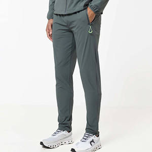 ชุดวอร์มแบบคอนทราสต์ |   ชุดวอร์มผู้ชายสีเขียวฟอเรสต์/นีออน พร้อมกระเป๋าซิปแบบซ่อน และขอบยางยืดที่ข้อมือ - Product Image 4