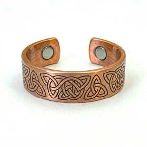Anillo Celta de Cobre Puro Premium • Anillo de Lujo Grabado con Símbolo de Infinito Entrelazado - Product Image 3