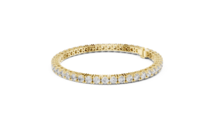 กำไลเพชรทรงเรเดียนท์คัทสี่ก้านประดับเพชรลูมิเนียร์ บนตัวเรือนเงินชุบทอง 18K ได้รับการรับรองจาก IGI เหมาะสำหรับงานปาร์ตี้ - Product Image 1