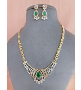 Ensemble collier et boucles d'oreilles en laiton plaqué or de qualité supérieure, avec zircon, au look attrayant, pour mariage, fête, cadeau pour femme - Product Image 1