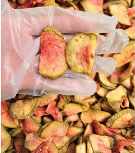 Tranches de goyave séchées douces en vrac, rouges et blanches, fruits déshydratés, collations tropicales premium pour importateurs internationaux - Product Image 4