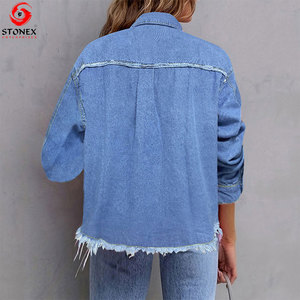 Chemise en jean pour femme OEM ODM, bleu classique, en coton, boutonnée, style western décontracté, fabricant de vêtements en gros sous marque privée - Product Image 2
