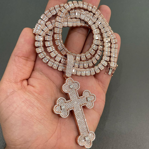Colgante de Moissanita Plateada de Alta Gama, Cadena con Dije Personalizado Estilo Hip Hop, Joyería Fina Elegante, Regalo con Diseño Inspirado - Product Image 1