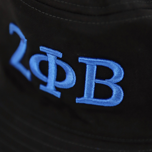 Sombrero Reversible Zeta Phi Beta, Negro y Azul Rey, de Algodón con Logotipo Bordado, Elegante, Unisex, Casual, para Exteriores - Product Image 4