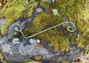 Velas decorativas de Azora Industries con forma de campana de metal plateado vintage - Product Image 5