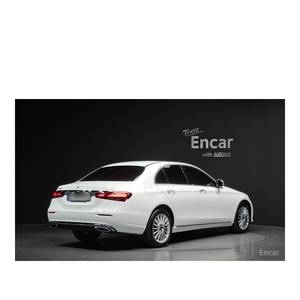 Mercedes-Benz Classe E E250 Exclusive Modèle mai 2023 avec boîte de vitesses automatique, sièges en cuir, caméra de recul, 45 383 km - Product Image 2