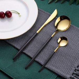 Juego de cubiertos de acero inoxidable de lujo con acabado en dos tonos y detalles en oro, con pulido espejo. - Product Image 6
