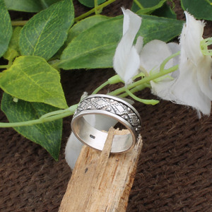 Wholesale Shree Jaipur Silver 925 Sterling Silver Bezel Setting Amethyst Geo <b>Spinner</b> Geometric Pattern Beaded Band Tribal <b>Ring</b> - Product Image 4