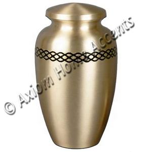 Urna de cremación de latón Premium con artesanía clásica y acabado pulido elegante por Axiom Home Accents - Product Image 4