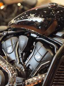 Motocicleta Cruiser ScoutSixtyClassic 999cc V-Twin, Estilo Clásico Americano, Retro, de Tamaño Mediano - Product Image 4